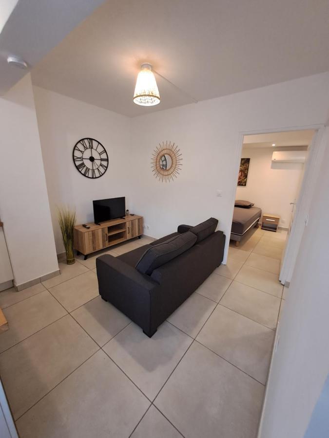 Logement Cosy T2, Centre Ville De Saint-Pierre Exterior foto